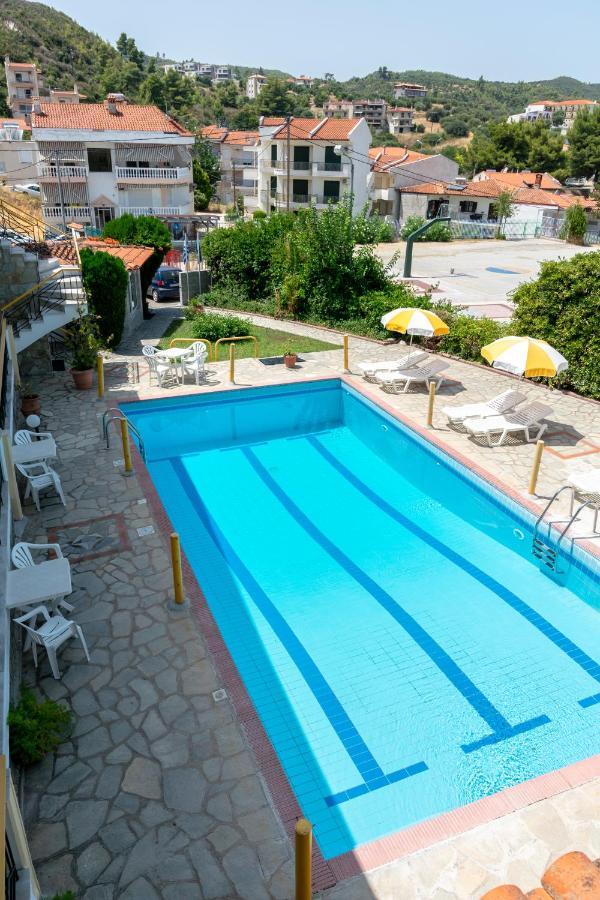 Hotel Sarikas Polychrono Exterior photo