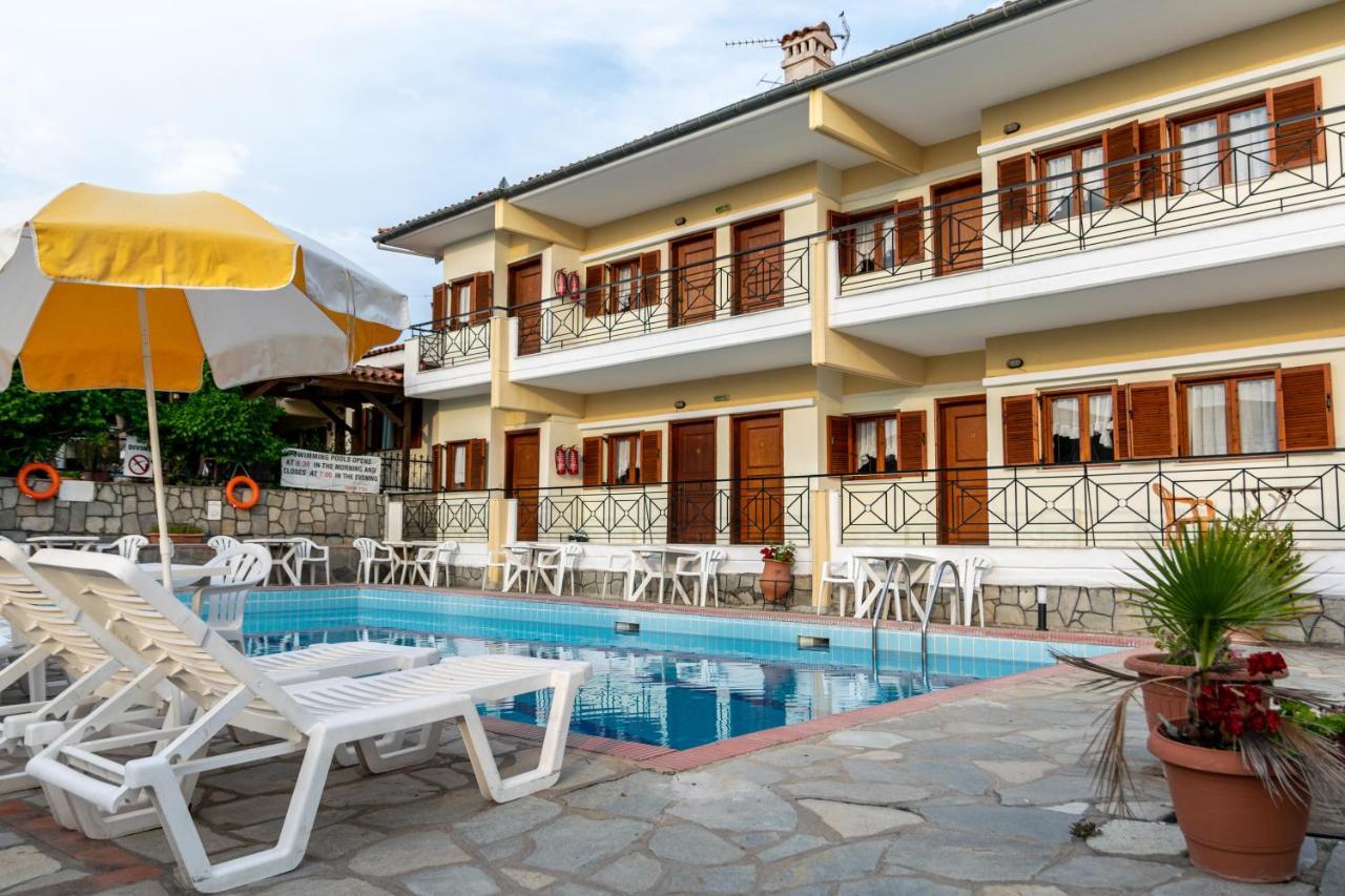 Hotel Sarikas Polychrono Exterior photo